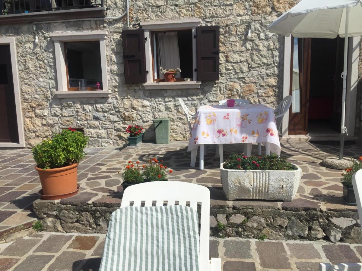 Casa Mary Apartment Brenzone sul Garda Bagian luar foto
