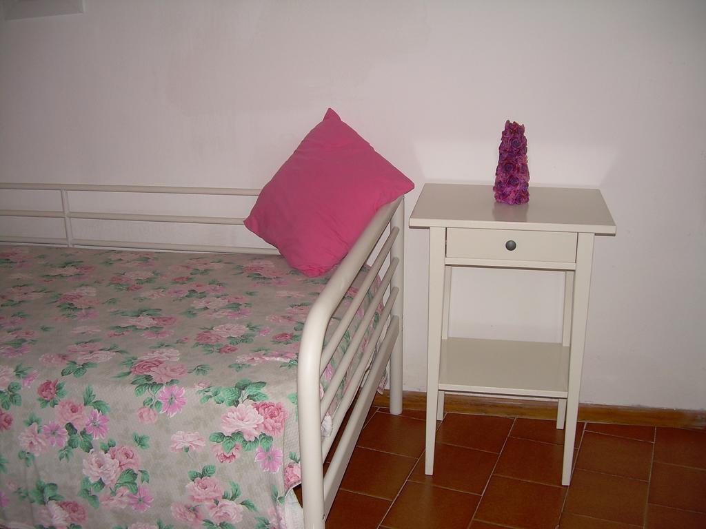 Casa Mary Apartment Brenzone sul Garda Ruang foto
