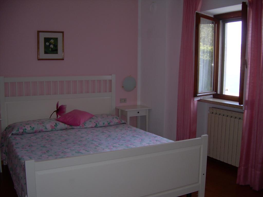 Casa Mary Apartment Brenzone sul Garda Bagian luar foto