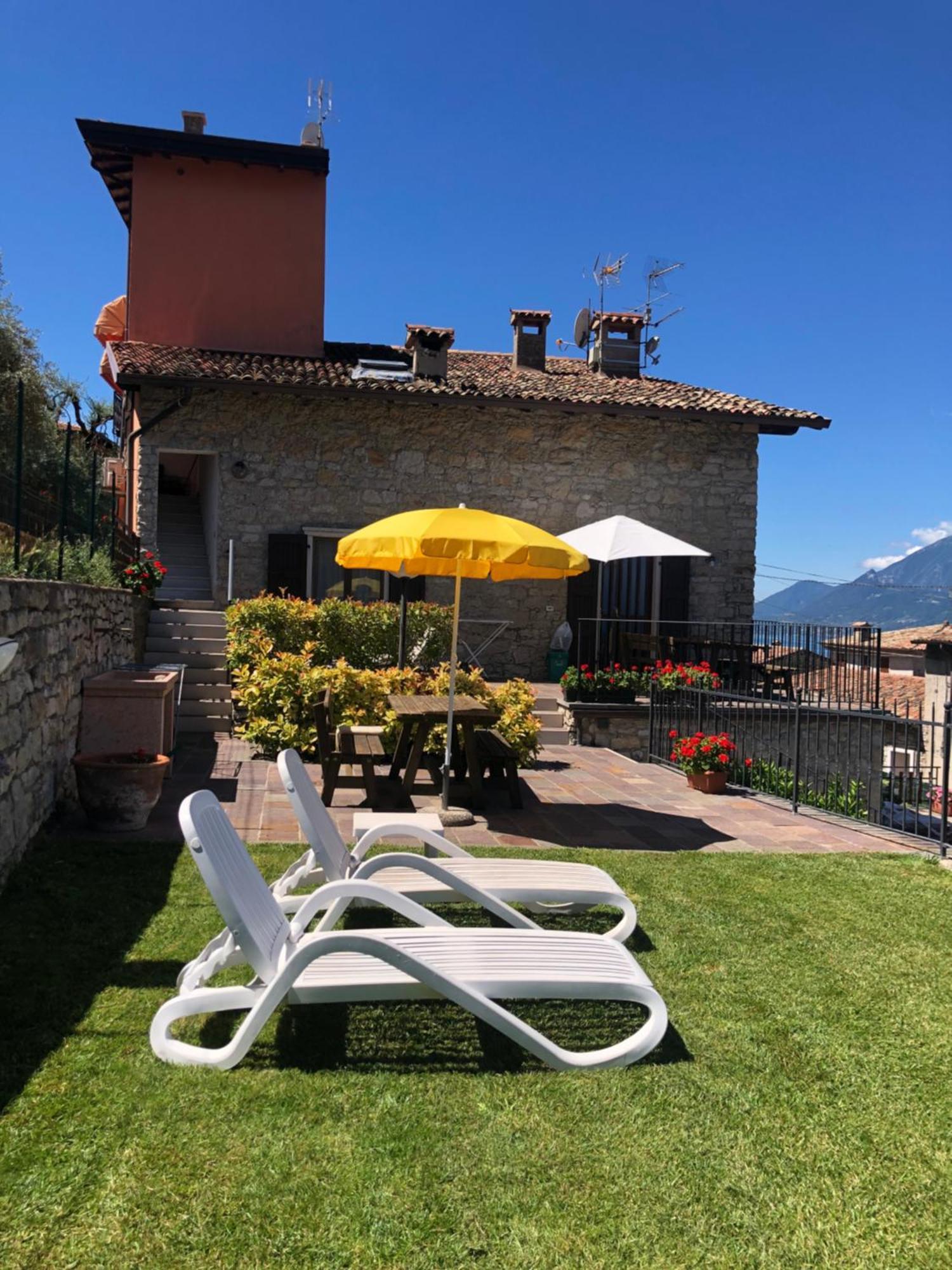 Casa Mary Apartment Brenzone sul Garda Bagian luar foto
