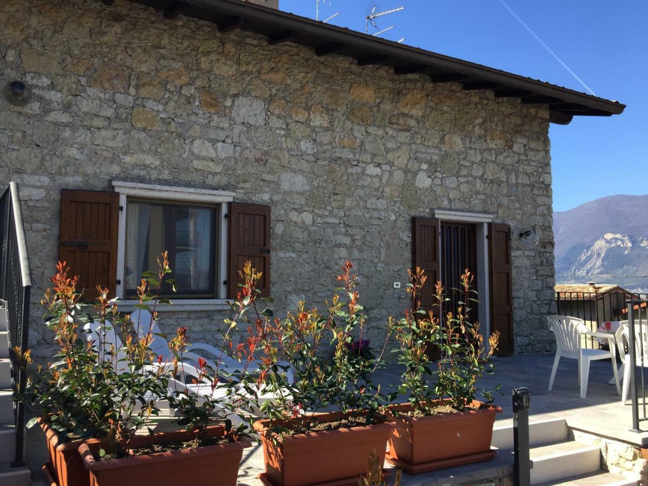 Casa Mary Apartment Brenzone sul Garda Bagian luar foto
