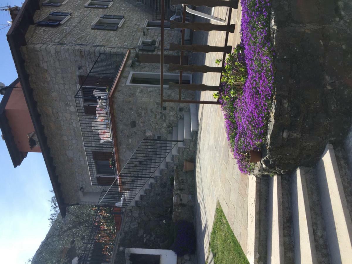 Casa Mary Apartment Brenzone sul Garda Bagian luar foto